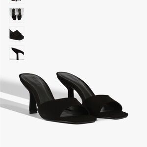 NWT Schutz Posseni Mule Heels in Black Suede